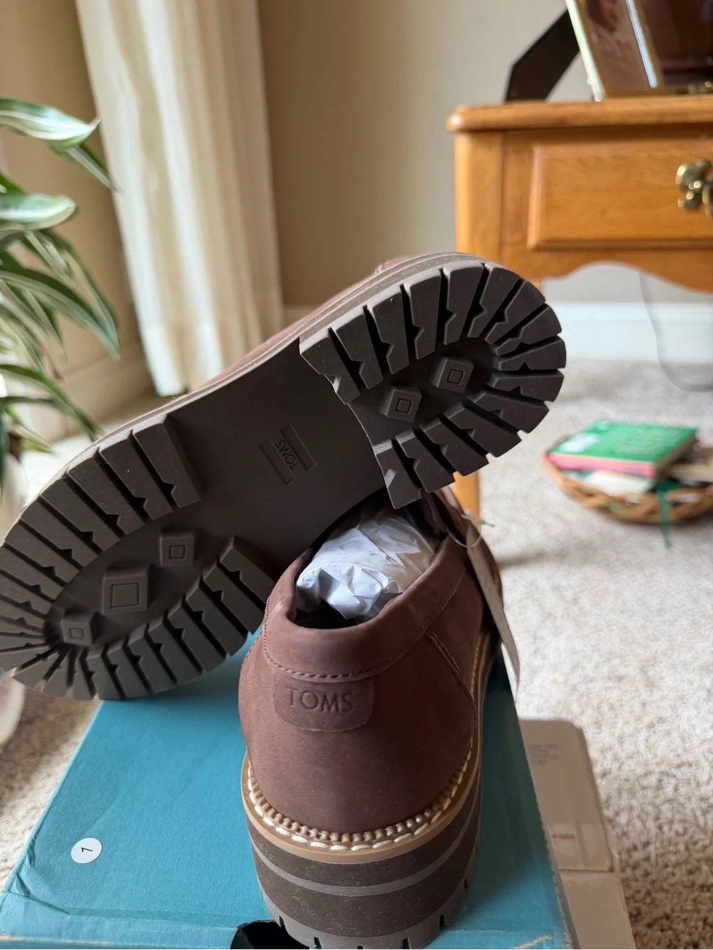Toms Women's Oak Brown Leather Flats